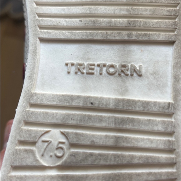 Tretorn NY Lite 67 Elite Perforated Leather Sneakers. W 7.5 Like new condition. - Picture 10 of 11